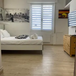 Living Genova